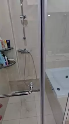 샤워부스 문짝 교체 현장 영상